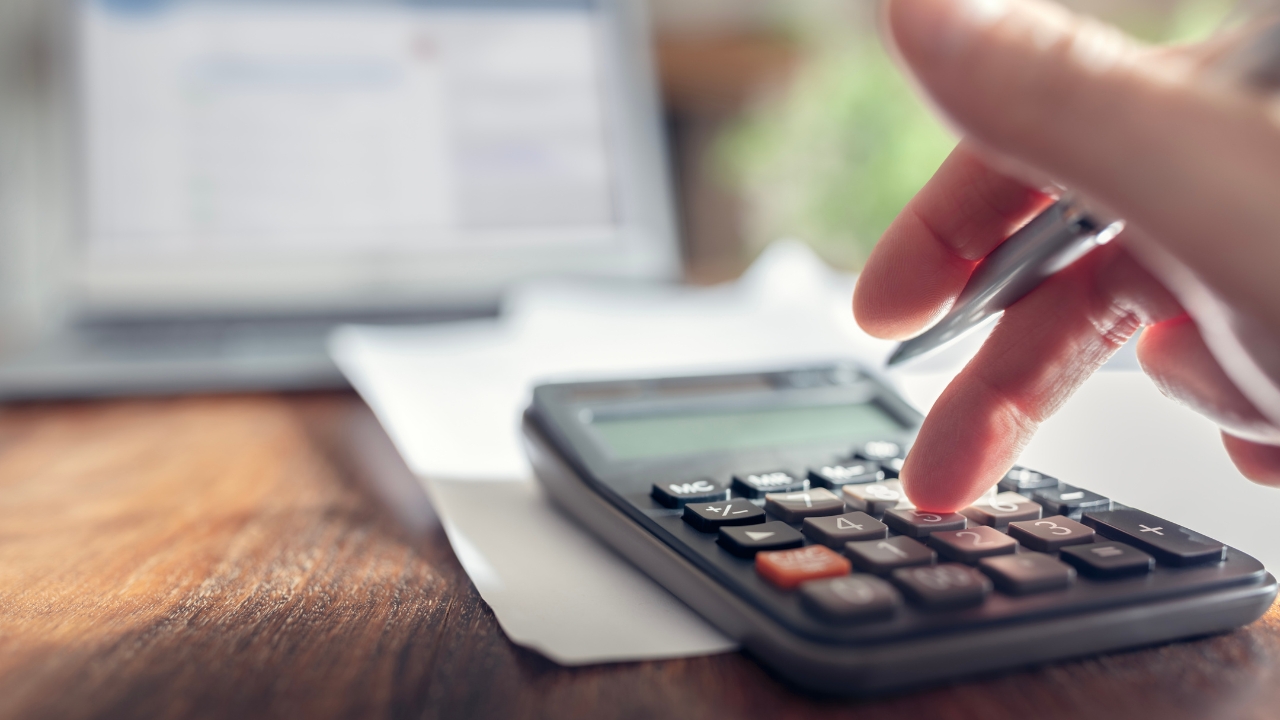 Obračun troškova na kalkulatoru uz dokumentaciju spremnu za kontrolu